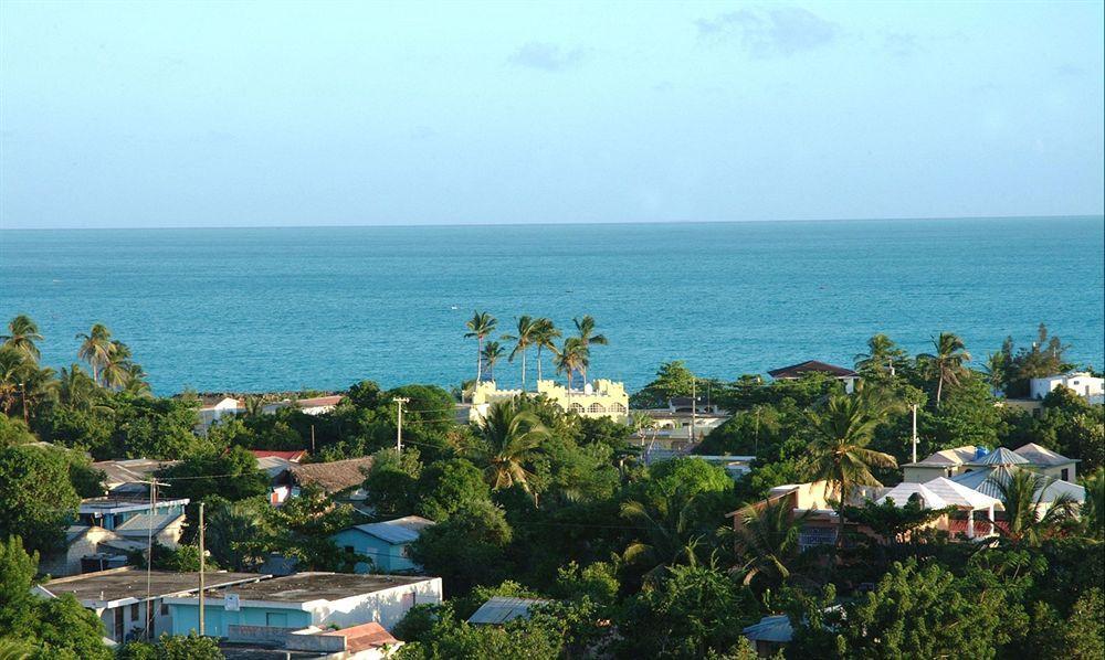 Hotel El Viejo Pirata Boca de Yuma Exterior photo