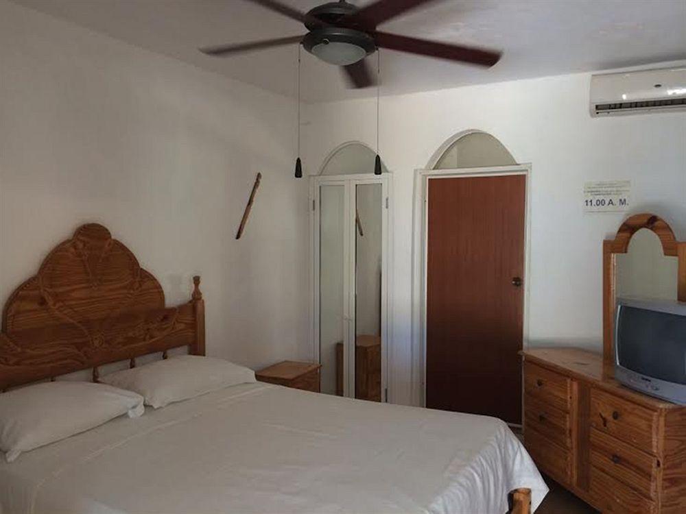 Hotel El Viejo Pirata Boca de Yuma Exterior photo