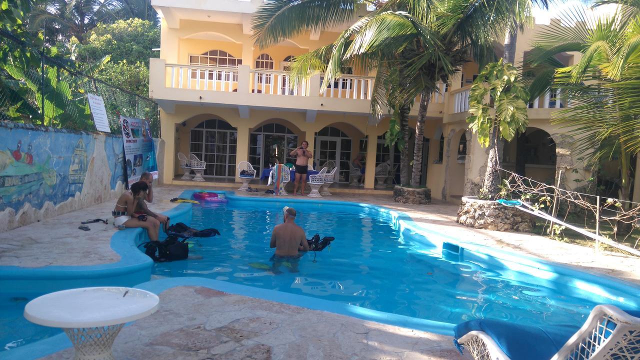 Hotel El Viejo Pirata Boca de Yuma Exterior photo