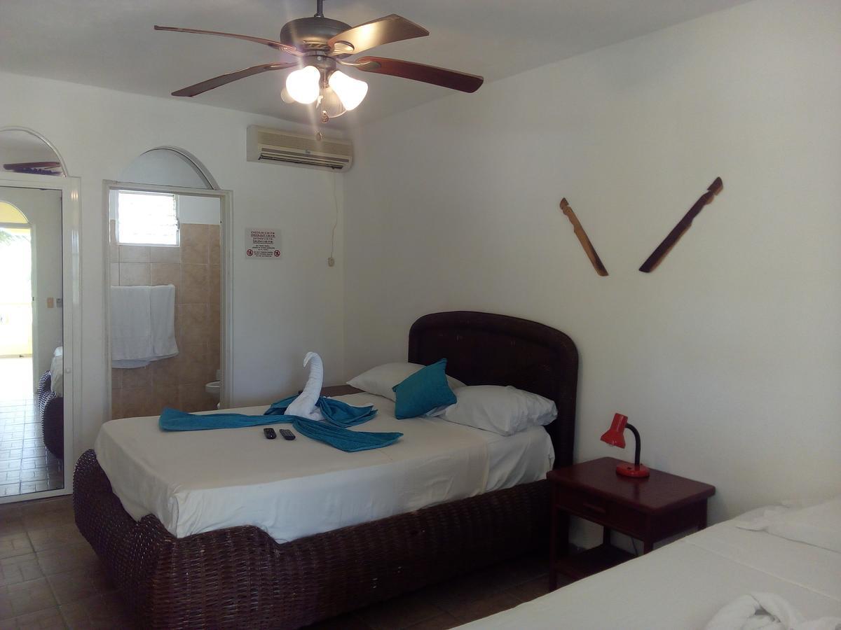 Hotel El Viejo Pirata Boca de Yuma Exterior photo